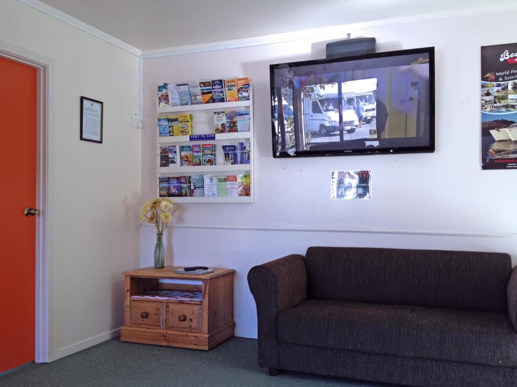 Picton Campervan Park Extérieur photo